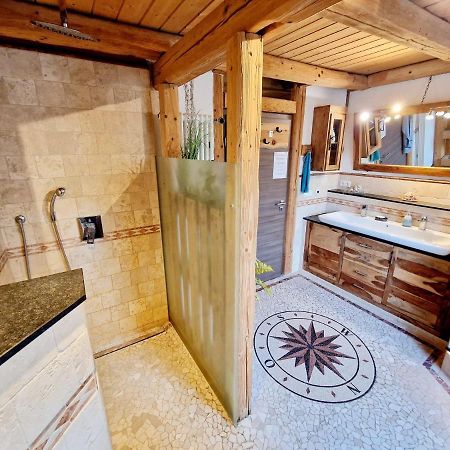 Wood & Stone Lodge 1 Донауэшинген Экстерьер фото